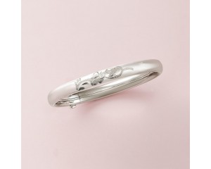 Baby's Sterling Silver Bangle Bracelet. 4.5"