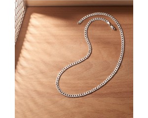 Men's 5mm Sterling Silver Curb-Link Chain Necklace. 22"
